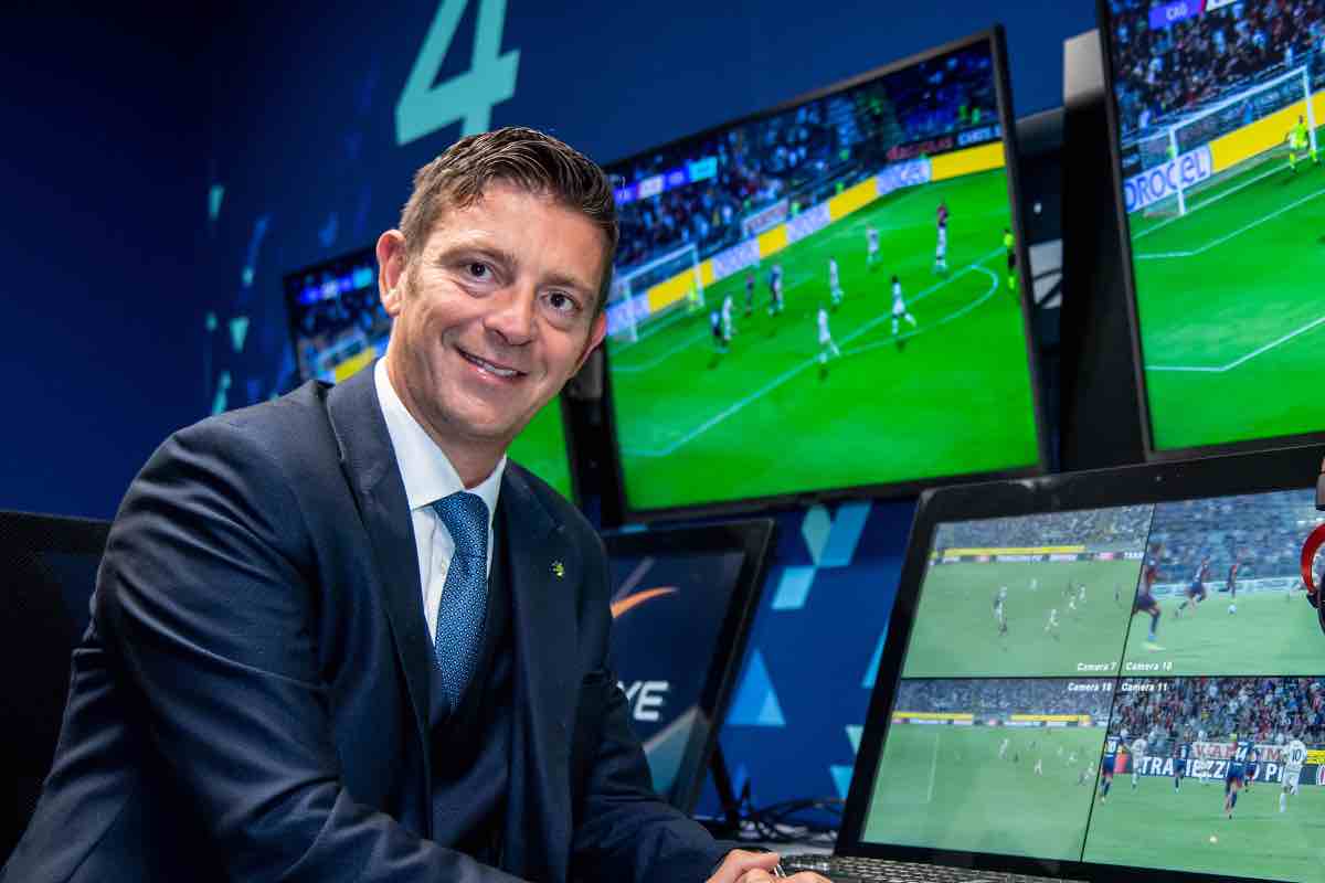 Rocchi nella Sala Var di Lissone