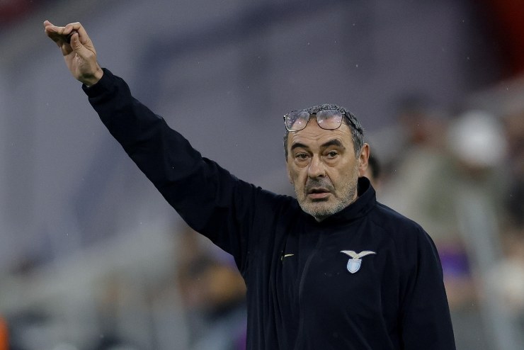 Sarri dà indicazioni 