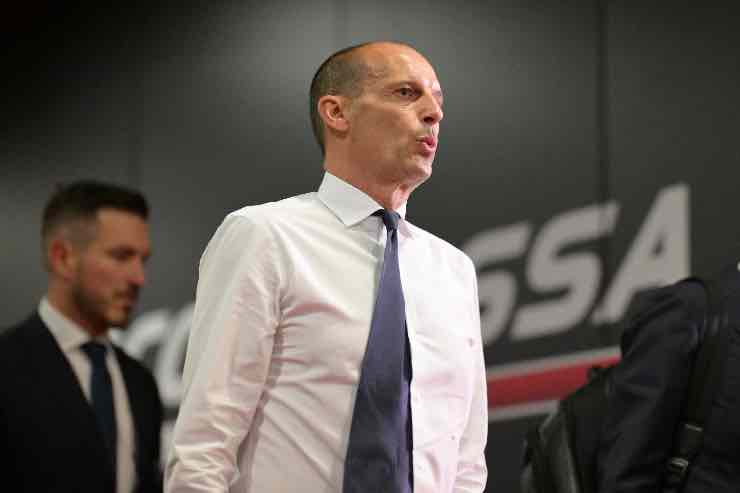 Allegri prima di arrivare allo stadio