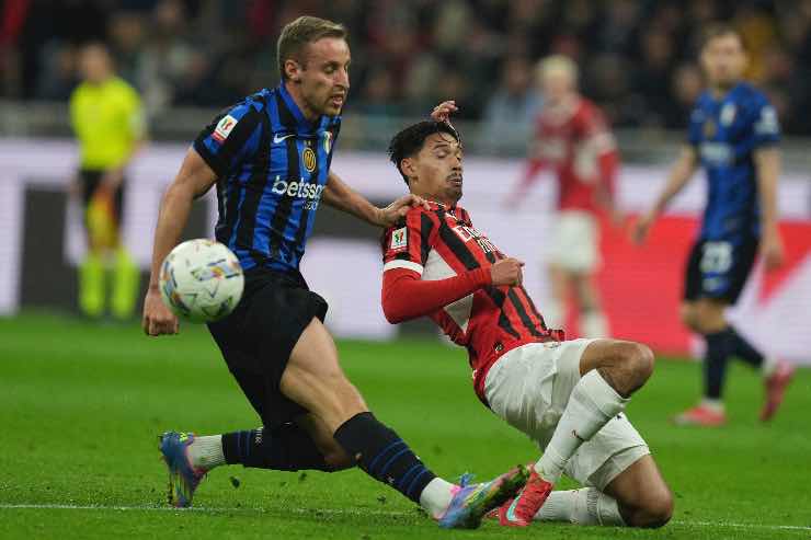 Frattesi anticipato da una scivolata di Reijnders