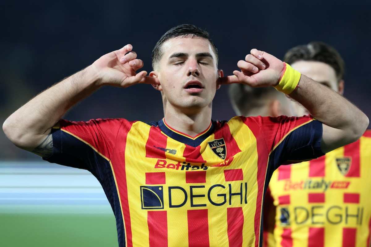 Nikola Krstovic esulta dopo un gol