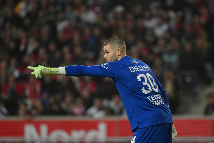 Chevalier del Lille dà indicazioni 