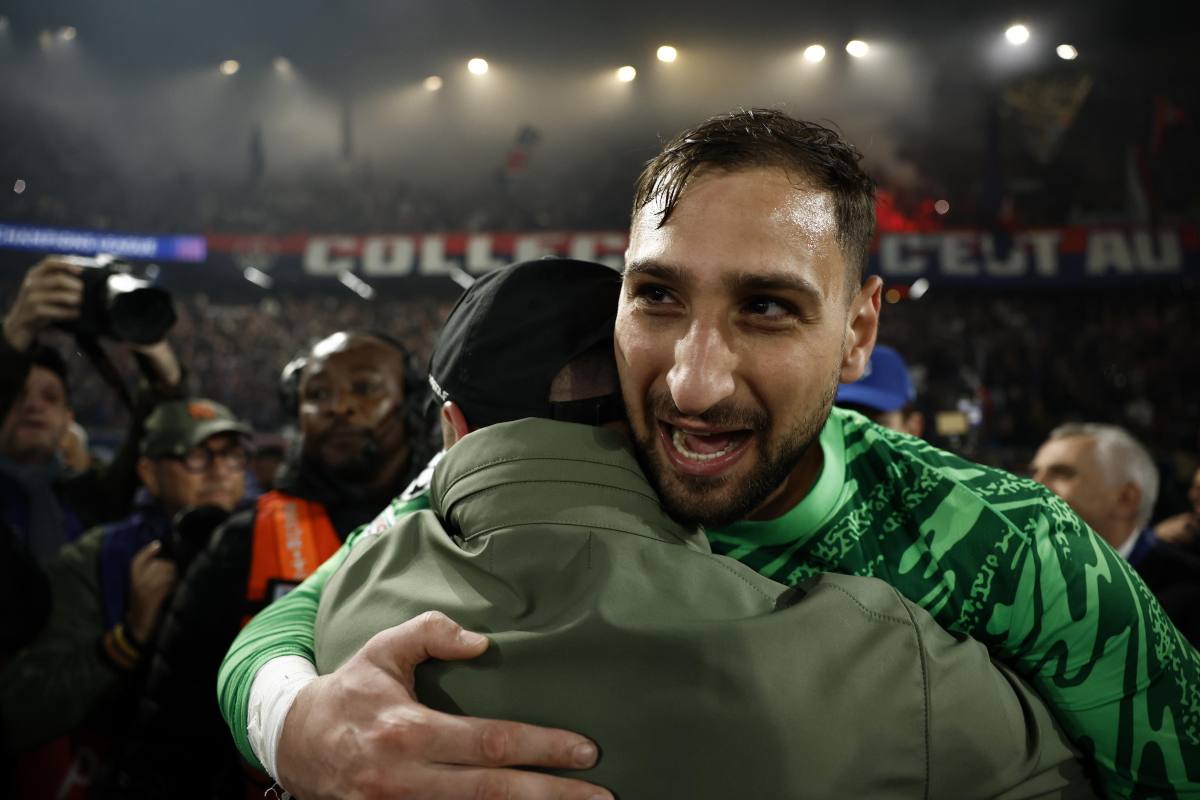 Donnarumma esulta 