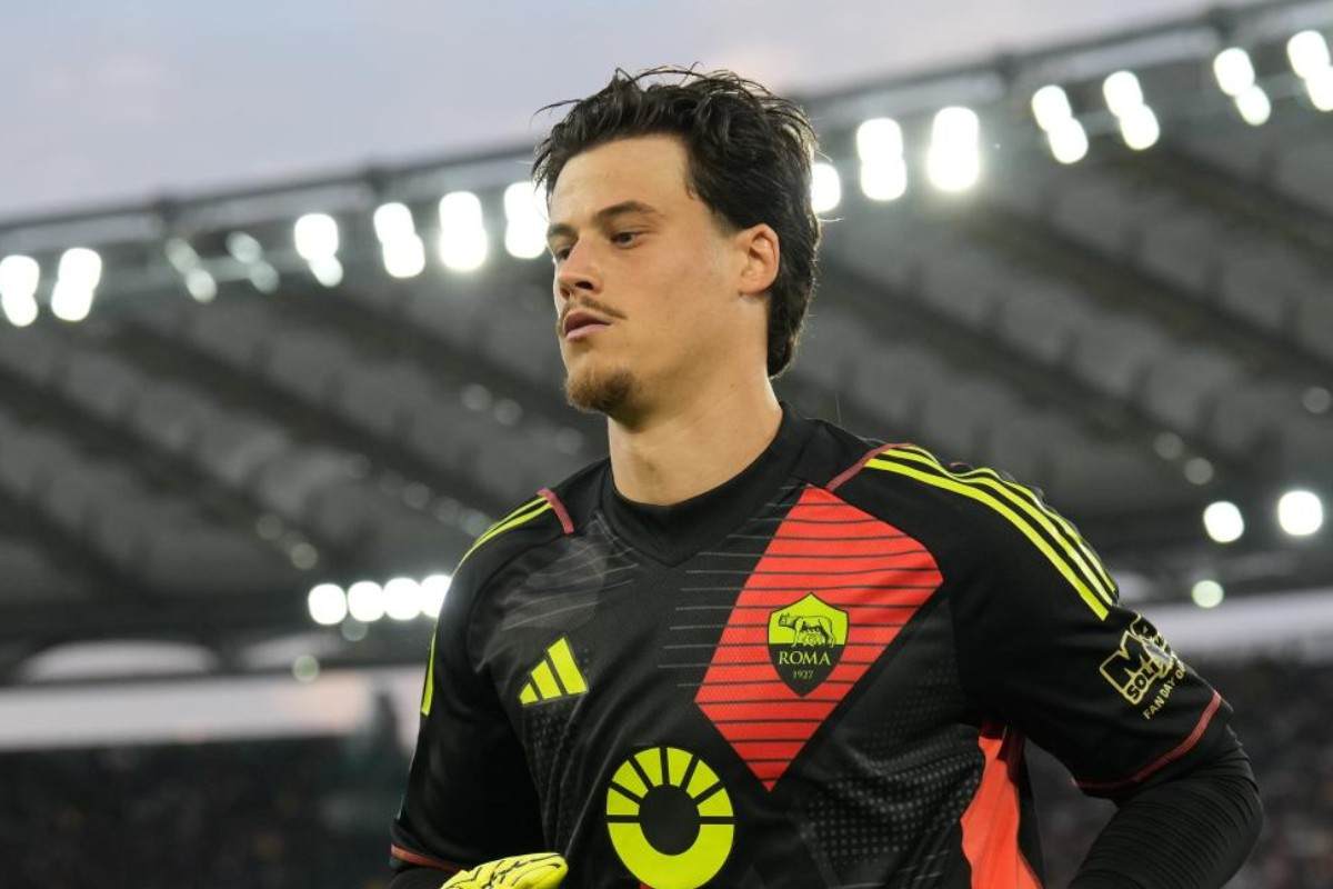 Mile Svilar in campo all'Olimpico