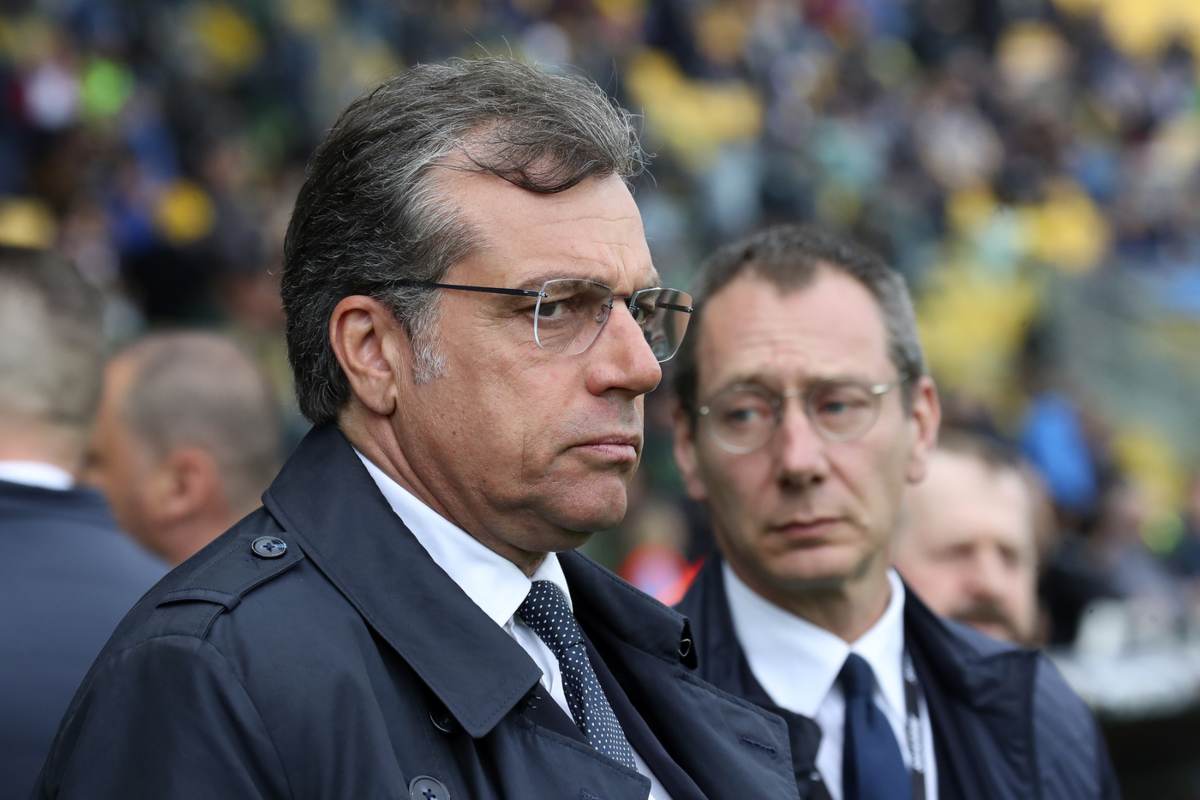 Un Cristiano Giuntoli, direttore tecnico della Juventus, apparentemente non soddisfatto