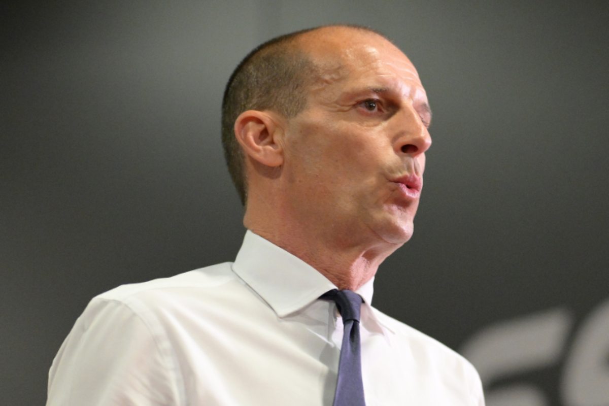 Massimiliano Allegri fischiettante Massimiliano Allegri