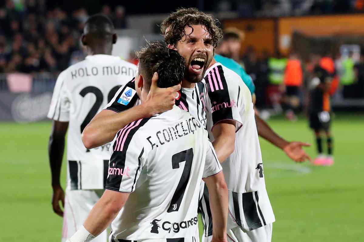 Locatelli e Conceicao esultano