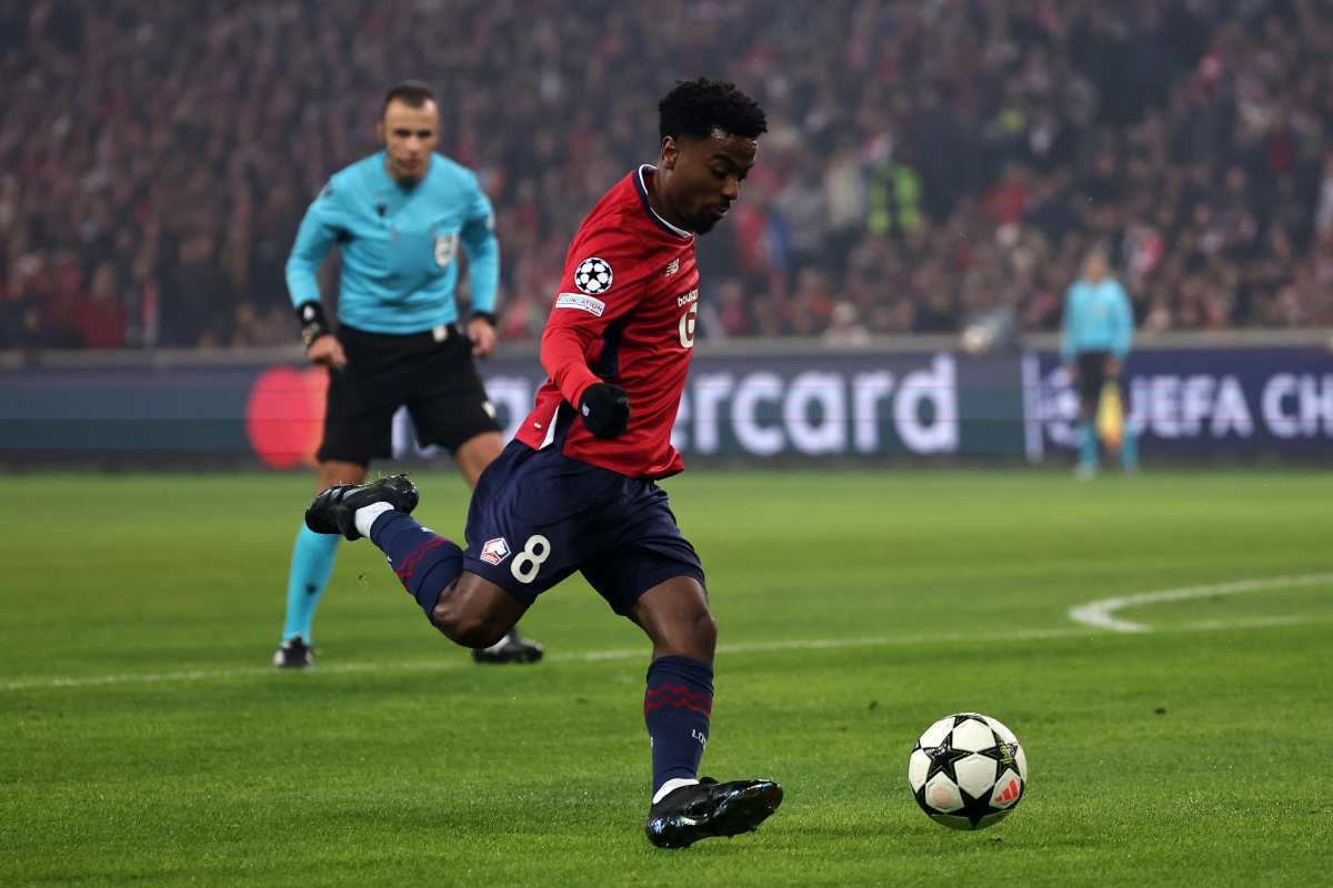 Angel Gomes con la maglia del Lille