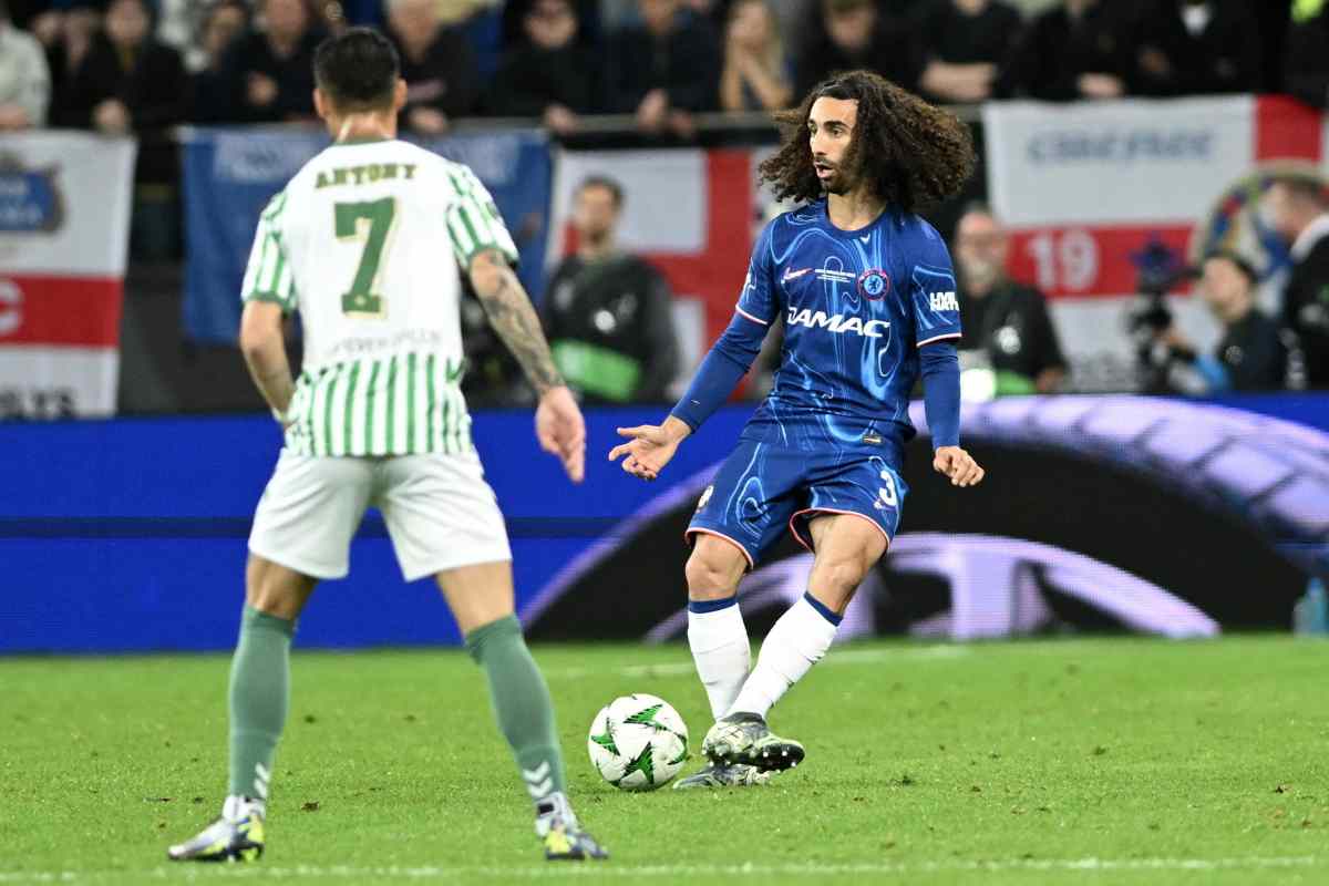 Antony con la maglia del Betis