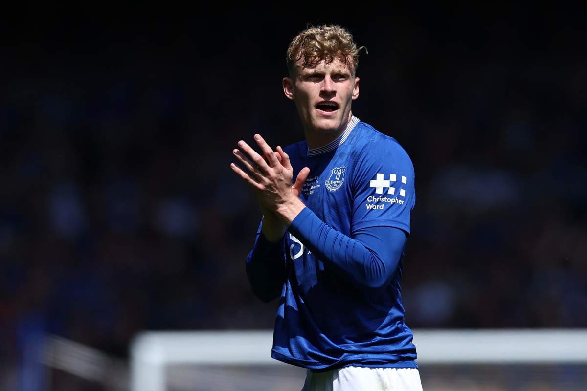 Branthwaite con la maglia dell'Everton