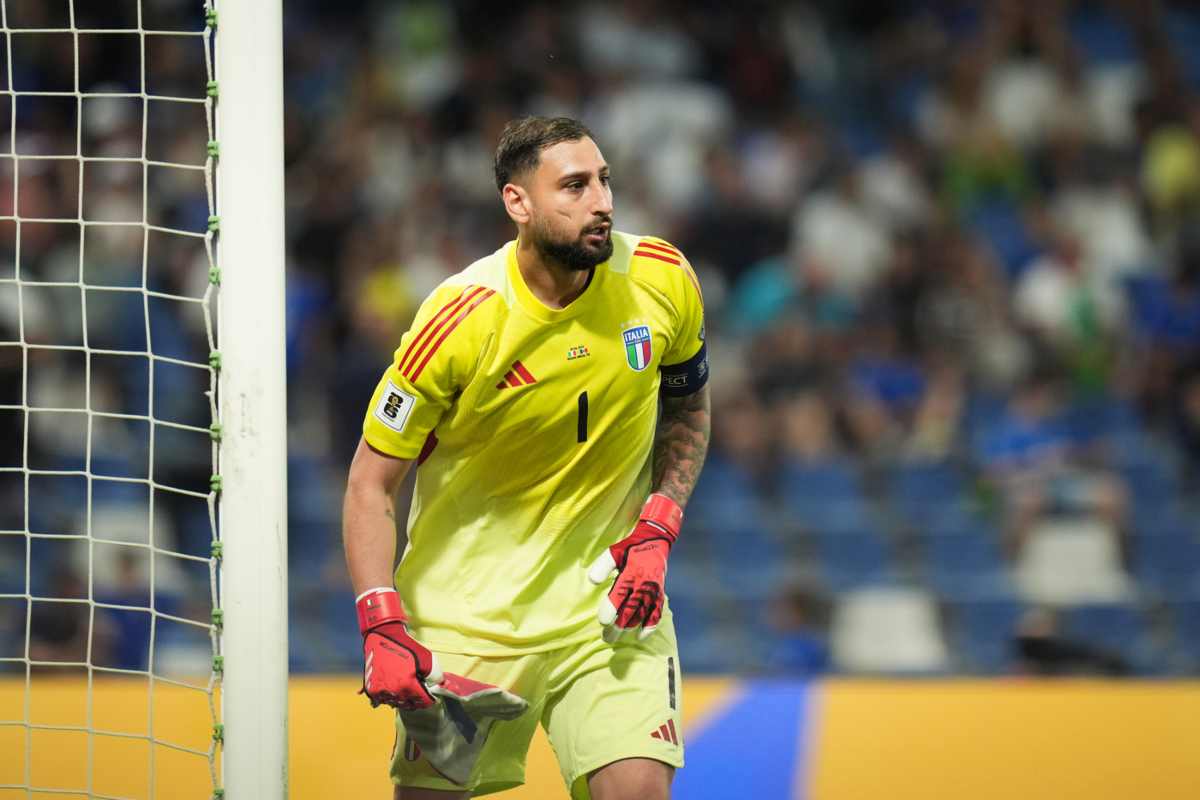Donnarumma con la maglia della Nazionale
