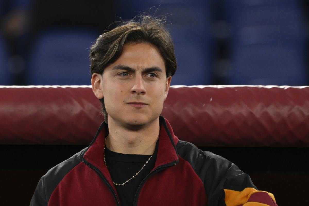 Dybala in panchina con la Roma