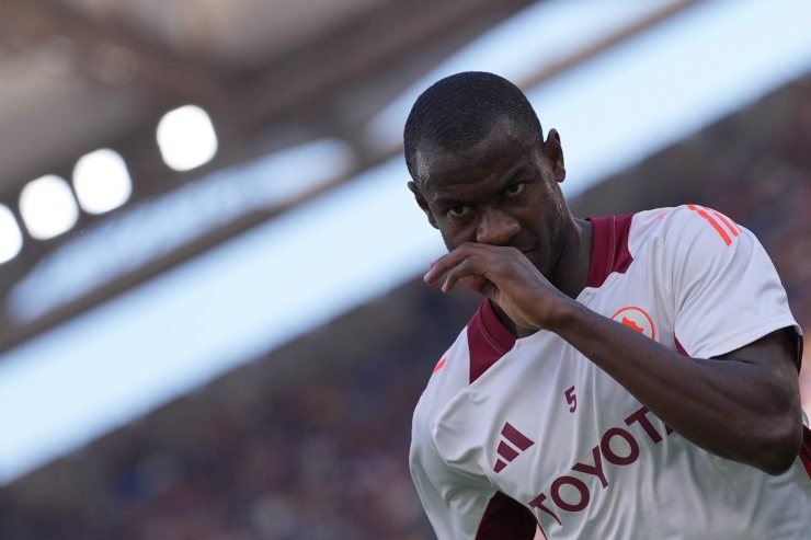 Evan Ndicka, difensore della Roma