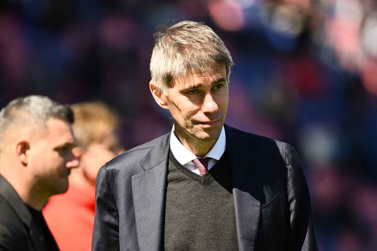 Massara in campo attento a seguire la rifinitura