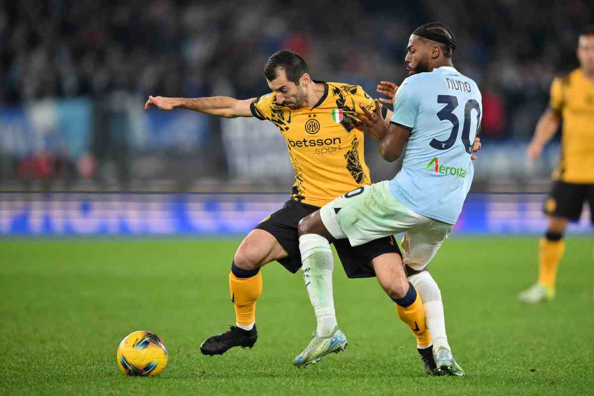 Nuno Tavares con la maglia della Lazio
