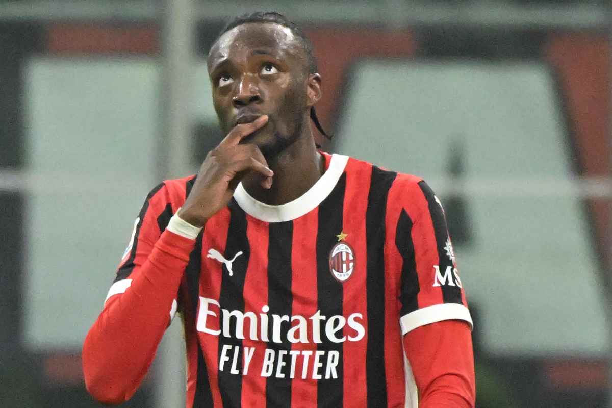 Abraham con la maglia del Milan