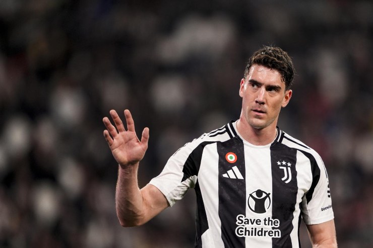 Vlahovic saluta la Juventus