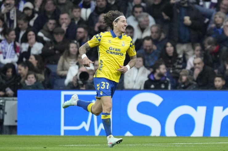 Fabio Silva con la maglia del Las Palmas