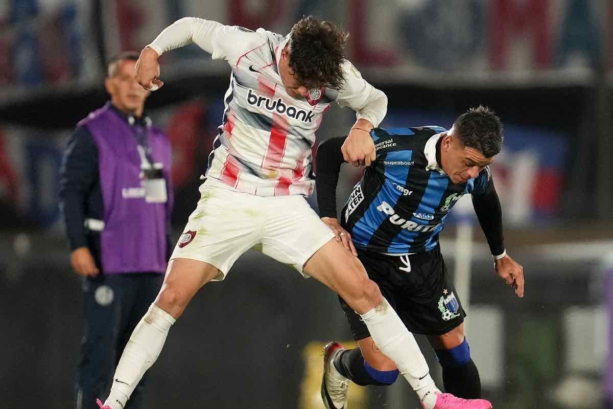 Augustin Giay sventa la minaccia con un intervento di testa