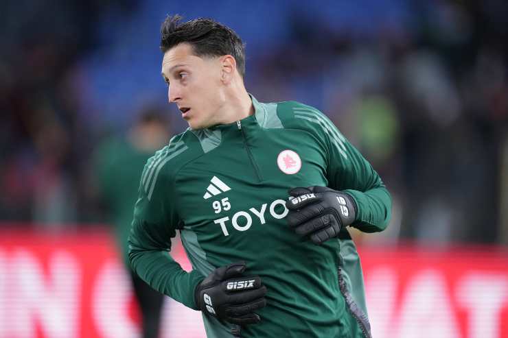 Gollini durante la fase di riscaldamento