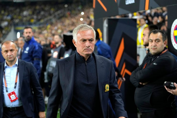 Mourinho è l'allenatore del Fenerbahce