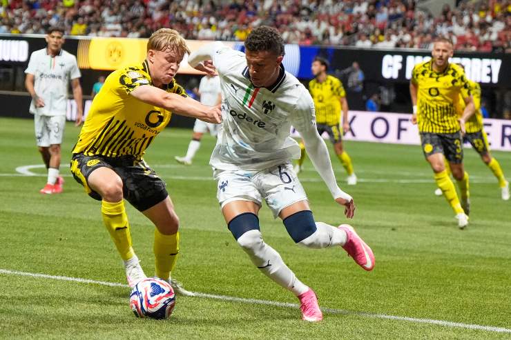 Nelson Deossa, centrocampista del Monterrey