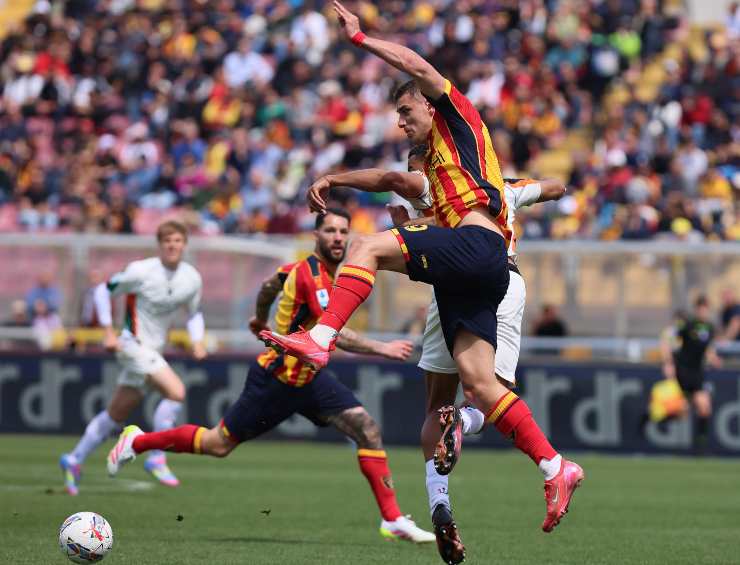 L'attaccante del Lecce, Nikola Krstovic