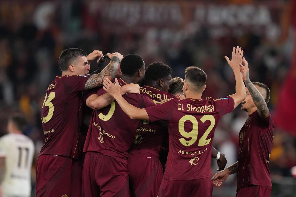 Giocatori della Roma esultano