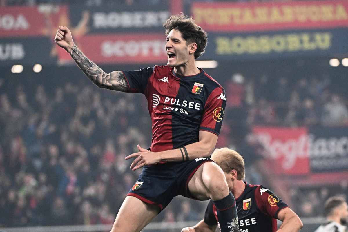 Alessandro Zanoli con la maglia del Genoa