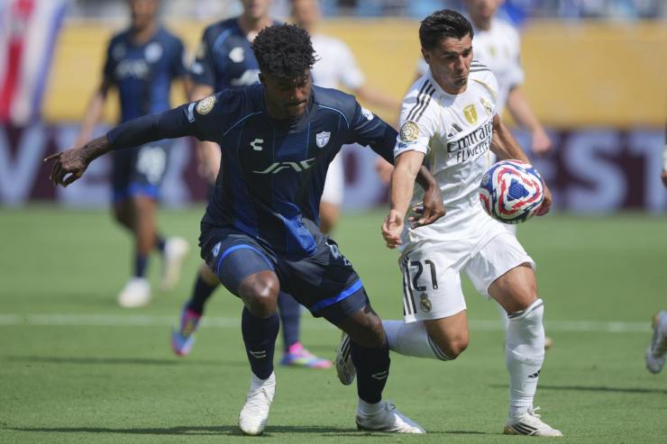 Brahim Diaz in azione 