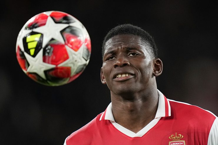 L'attaccante del Monaco Breel Embolo 