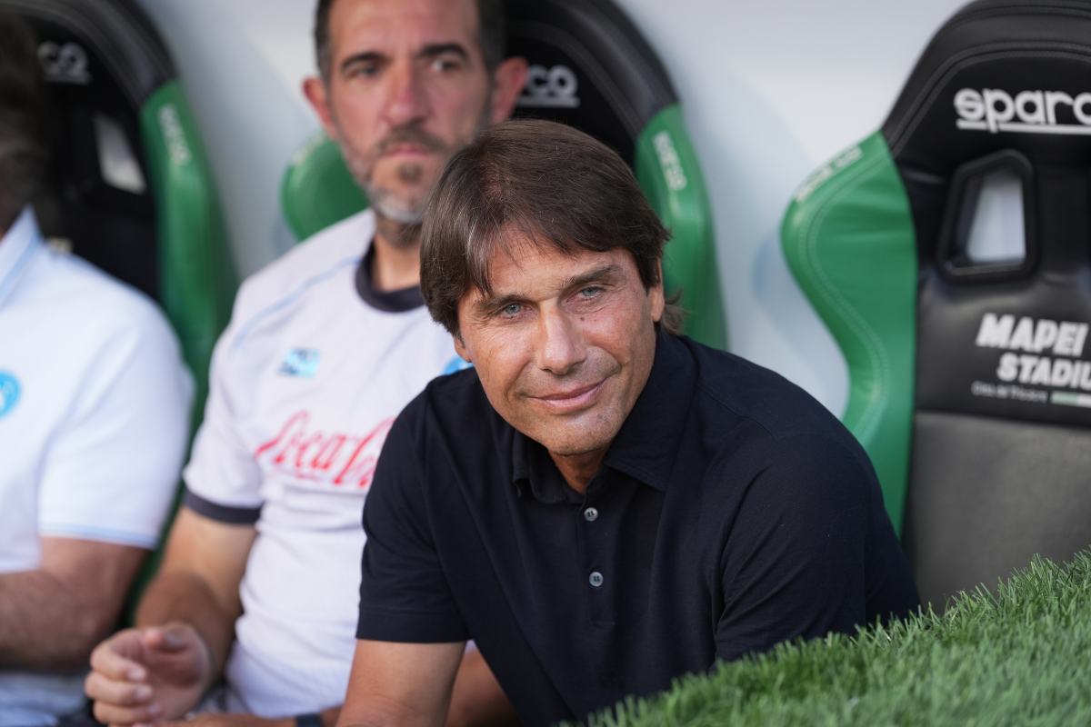 Conte sorride 