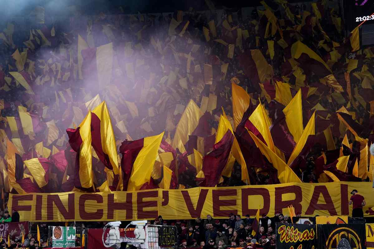 La Curva Sud durante Roma-Atheltic Bilbao