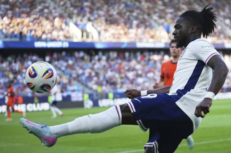 Jonathan Rowe, attaccante inglese dell'Olympique Marsiglia 