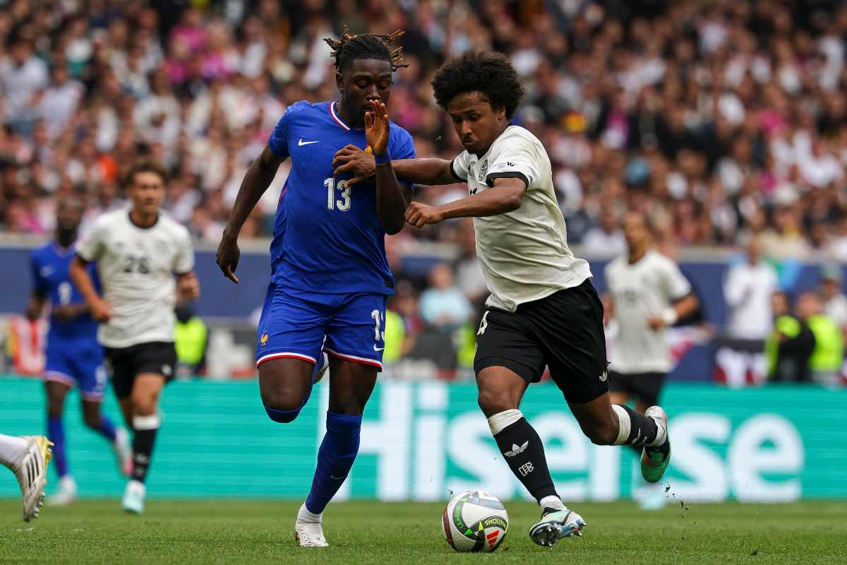 Manu Kone in azione con la maglia della Francia
