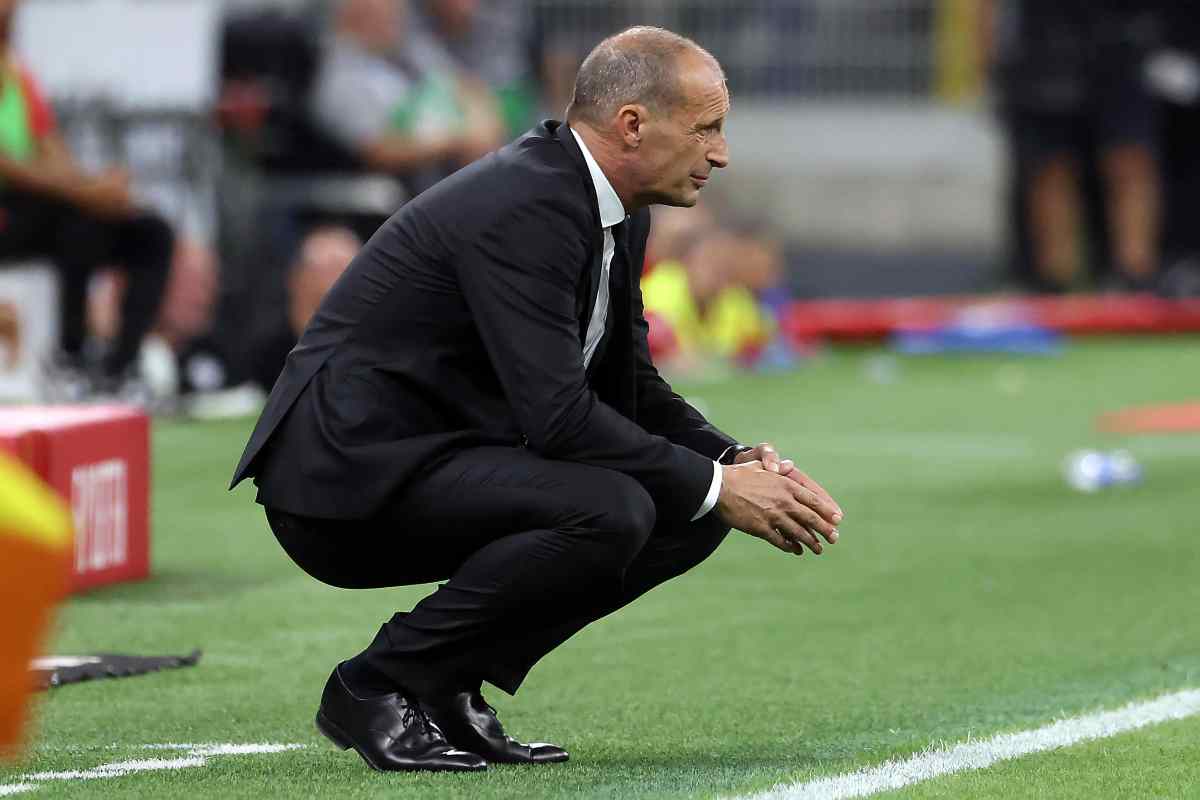 Allegri a bordo campo