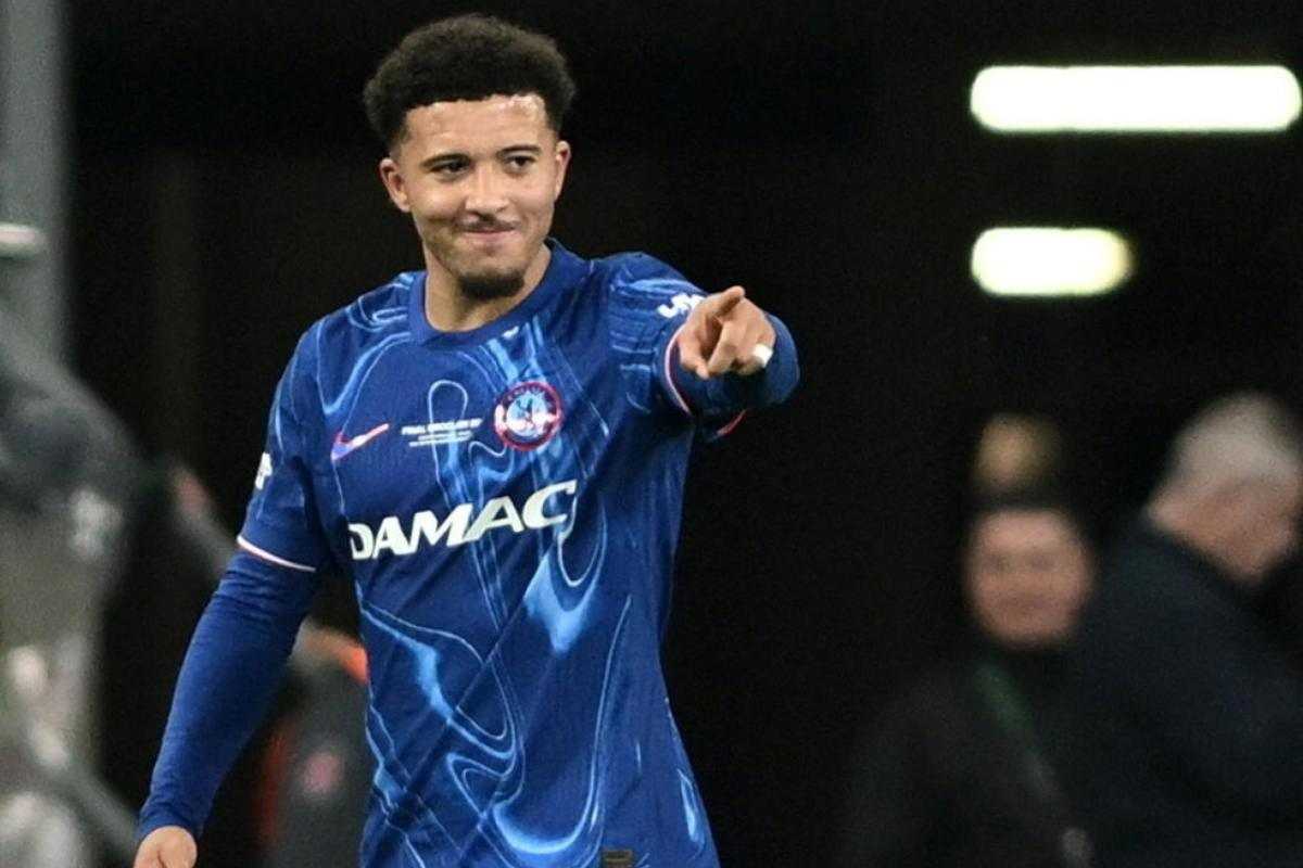 Jadon Sancho con la maglia del Chelsea