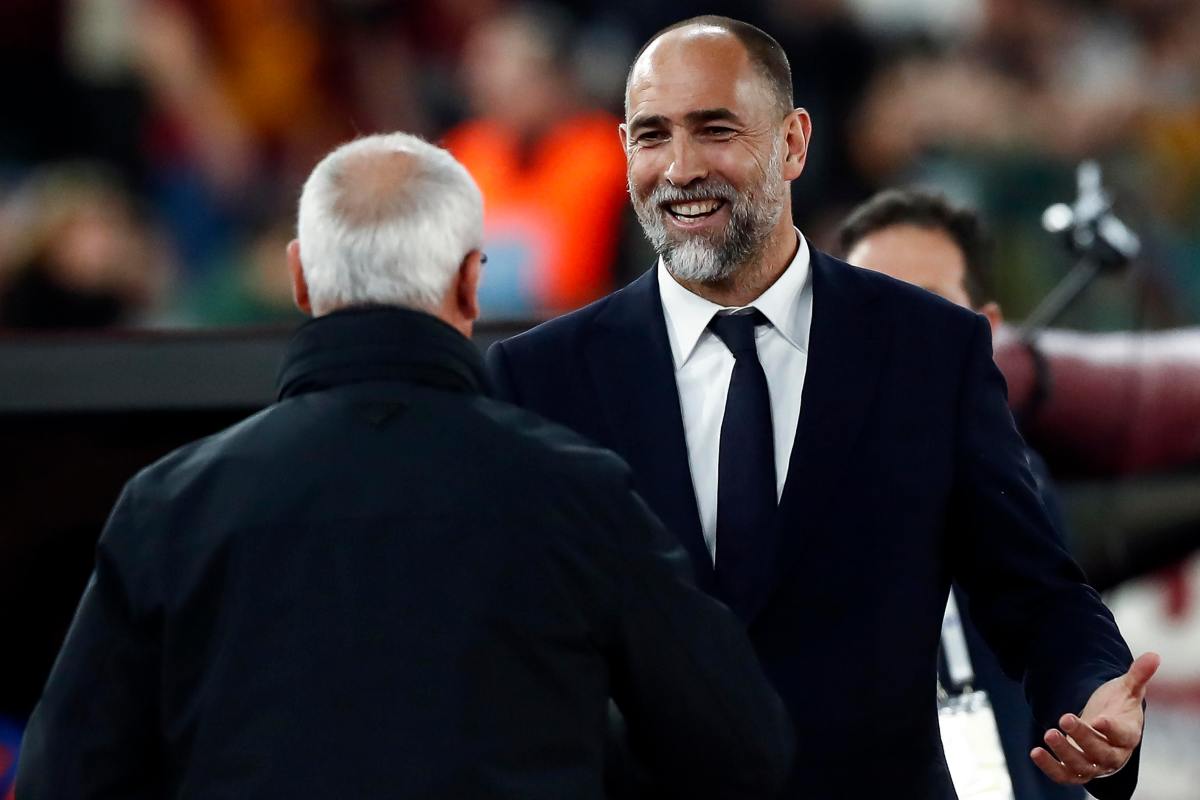 Tudor e Ranieri si abbracciano