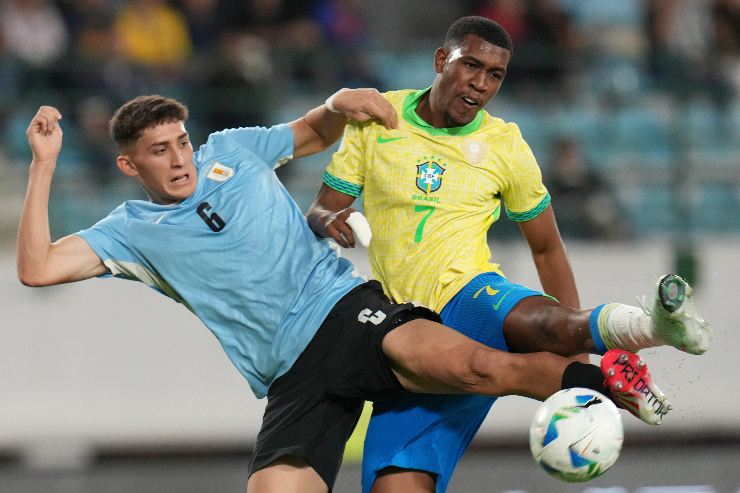 Rayab Vitor con la maglia del Brasile