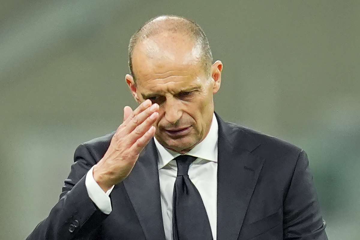 Allegri piuttosto contrariato, in panchina