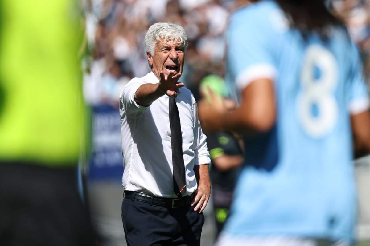 Gasperini dà indicazioni in panchina
