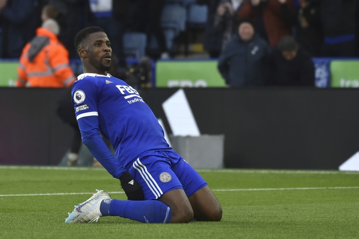 Iheanacho esulta dopo un gol 