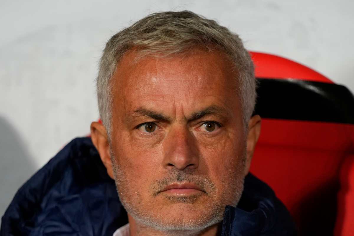 José Mourinho in panchina