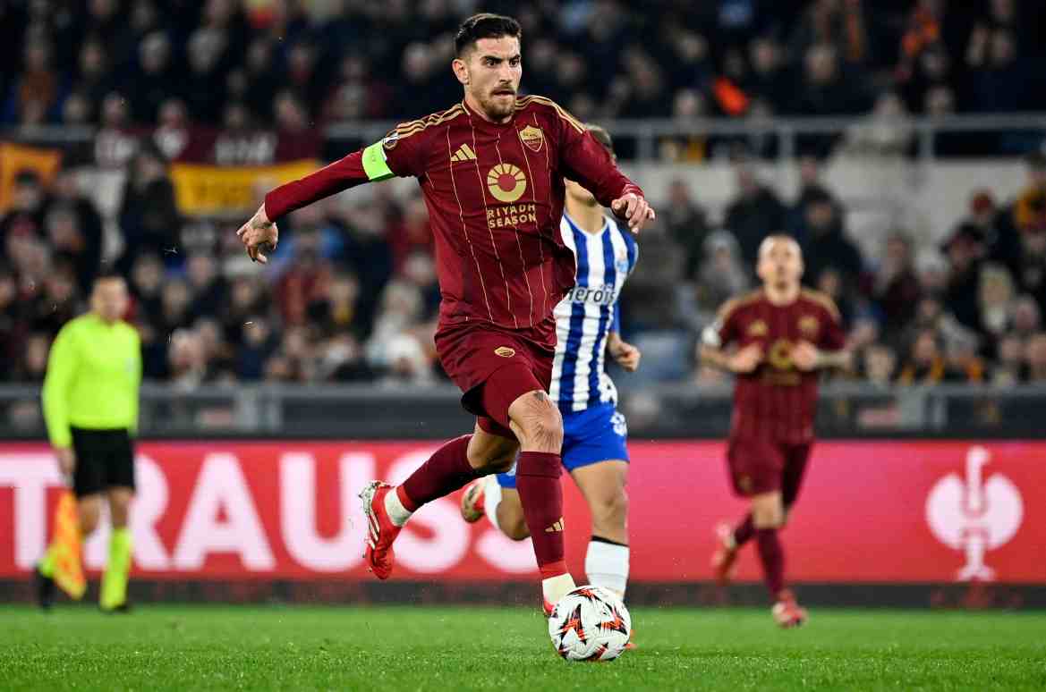 Lorenzo Pellegrini con la maglia della Roma