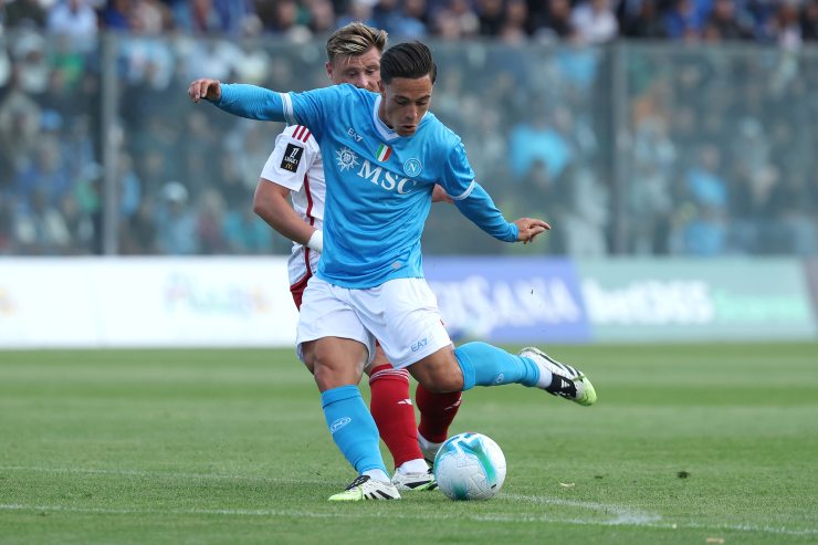 Raspadori con la maglia del Napoli prima di andare all'Atletico 