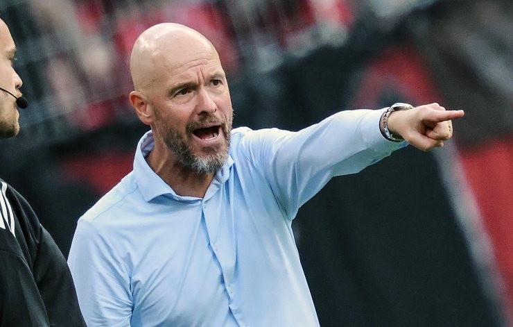 Ten Hag dà indicazioni, è stato esonerato 