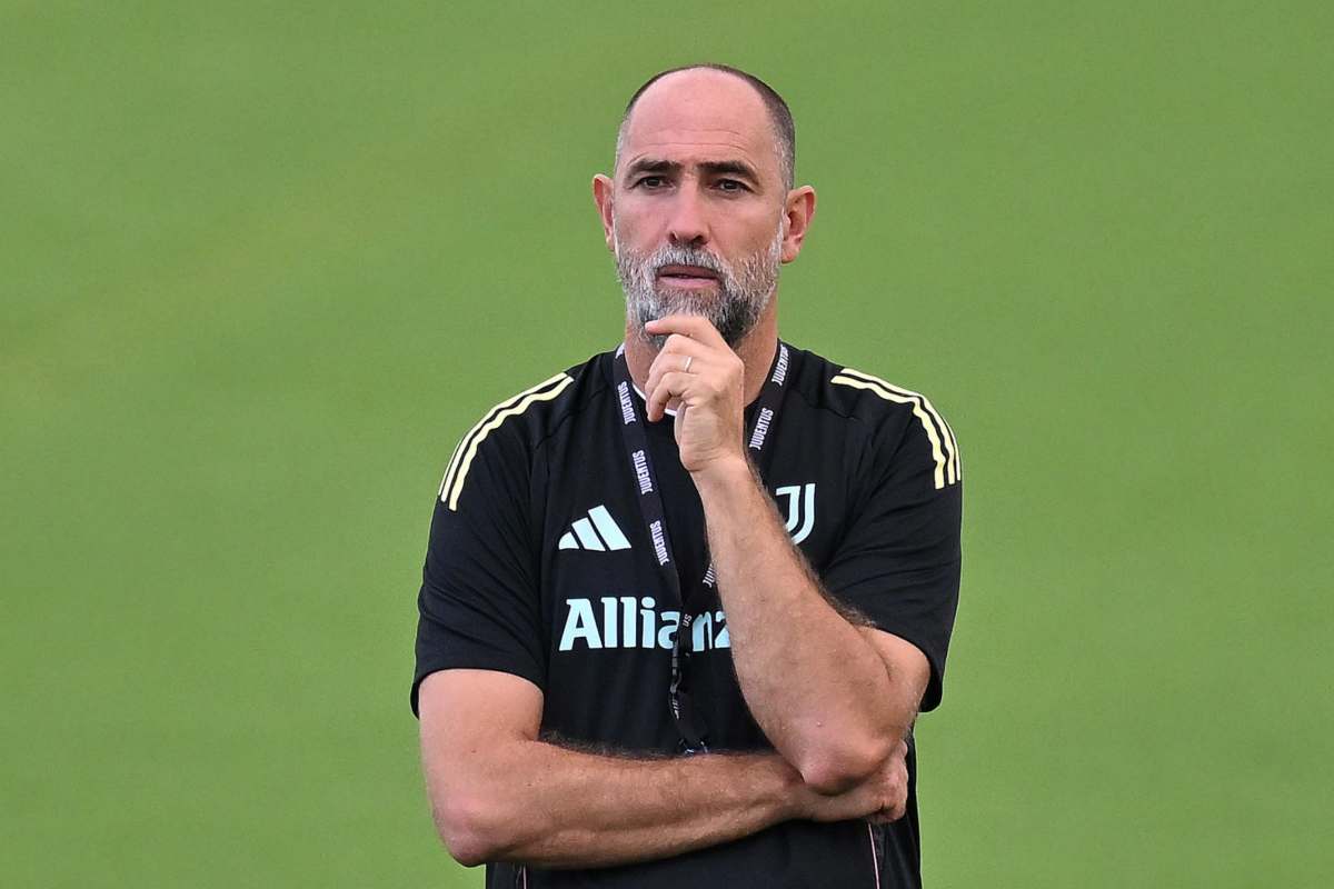 Tudor con lo sguardo perplesso