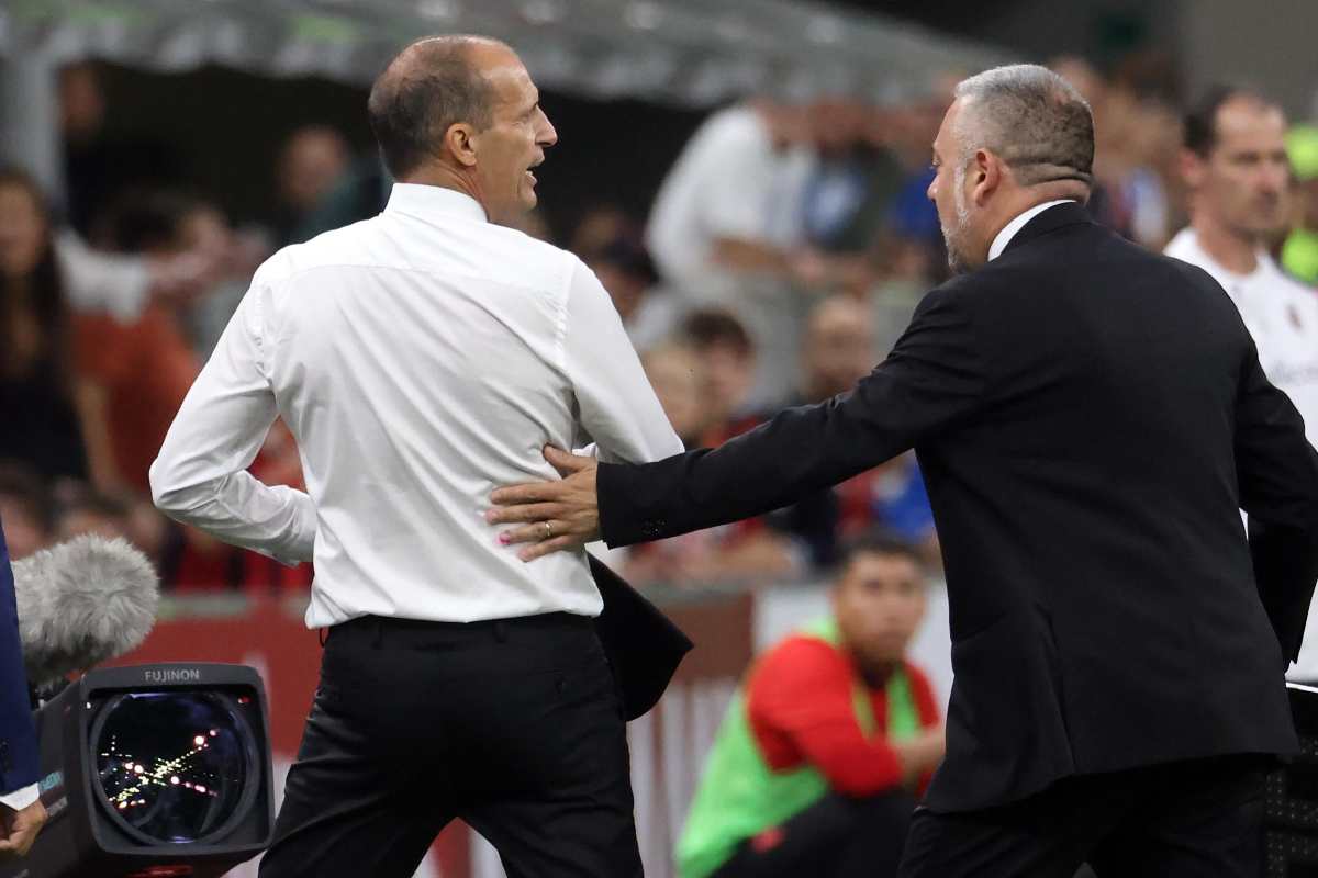 Allegri infuriato si toglie la giacca