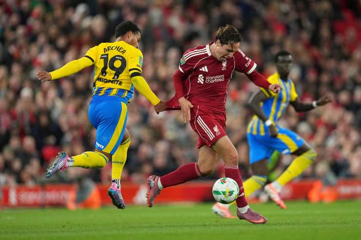 Chiesa trattenuto in campo aperto