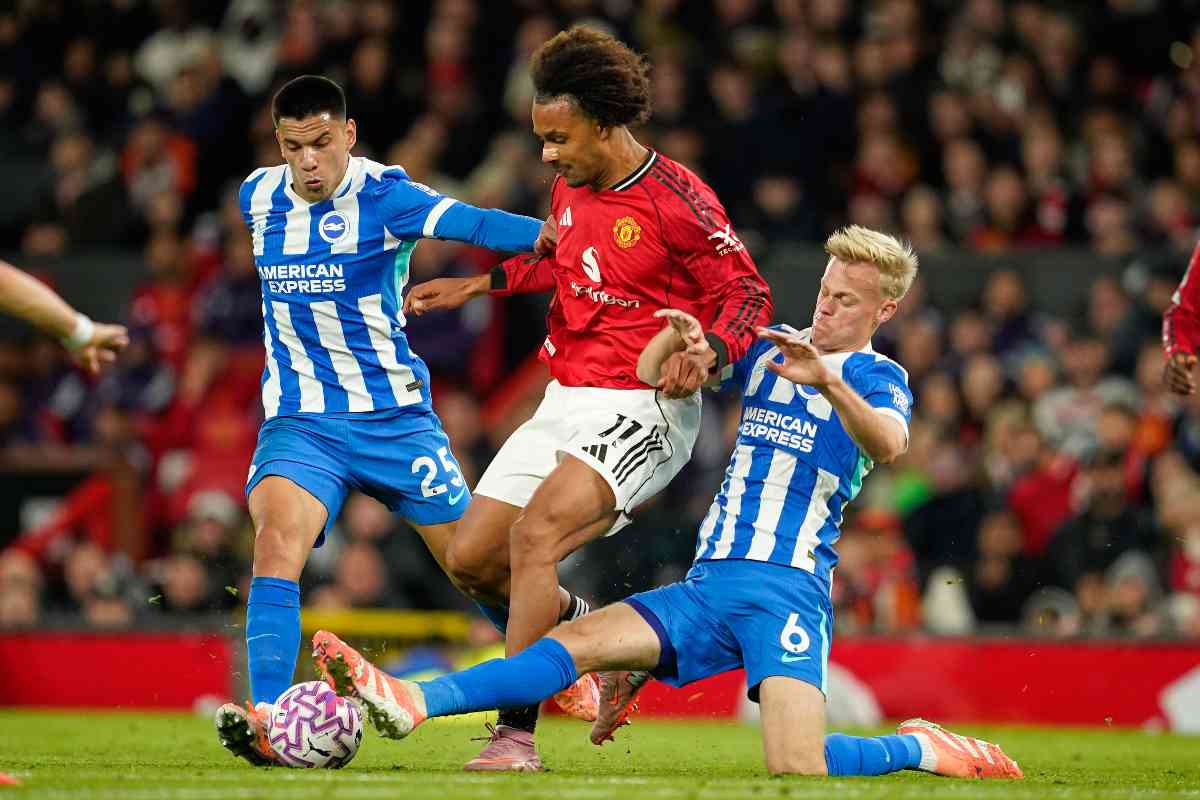 Joshua Zirkzee in azione durante Manchester United-Brighton